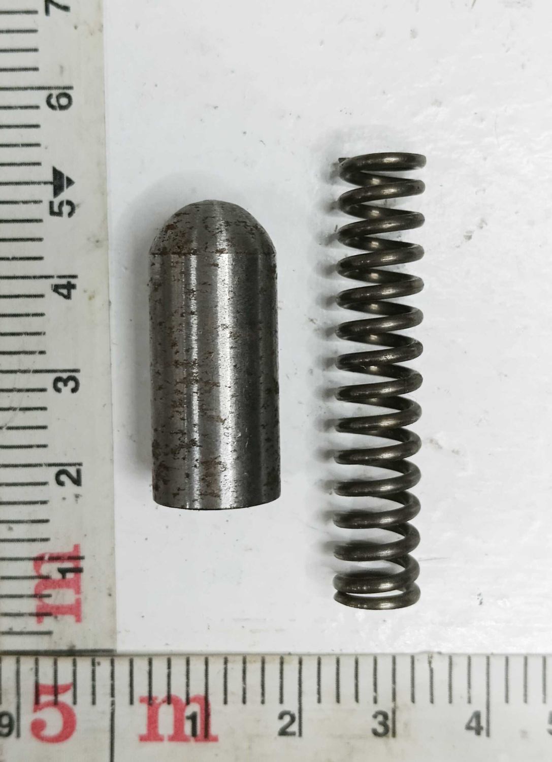 Фиксатор штока с пружиной