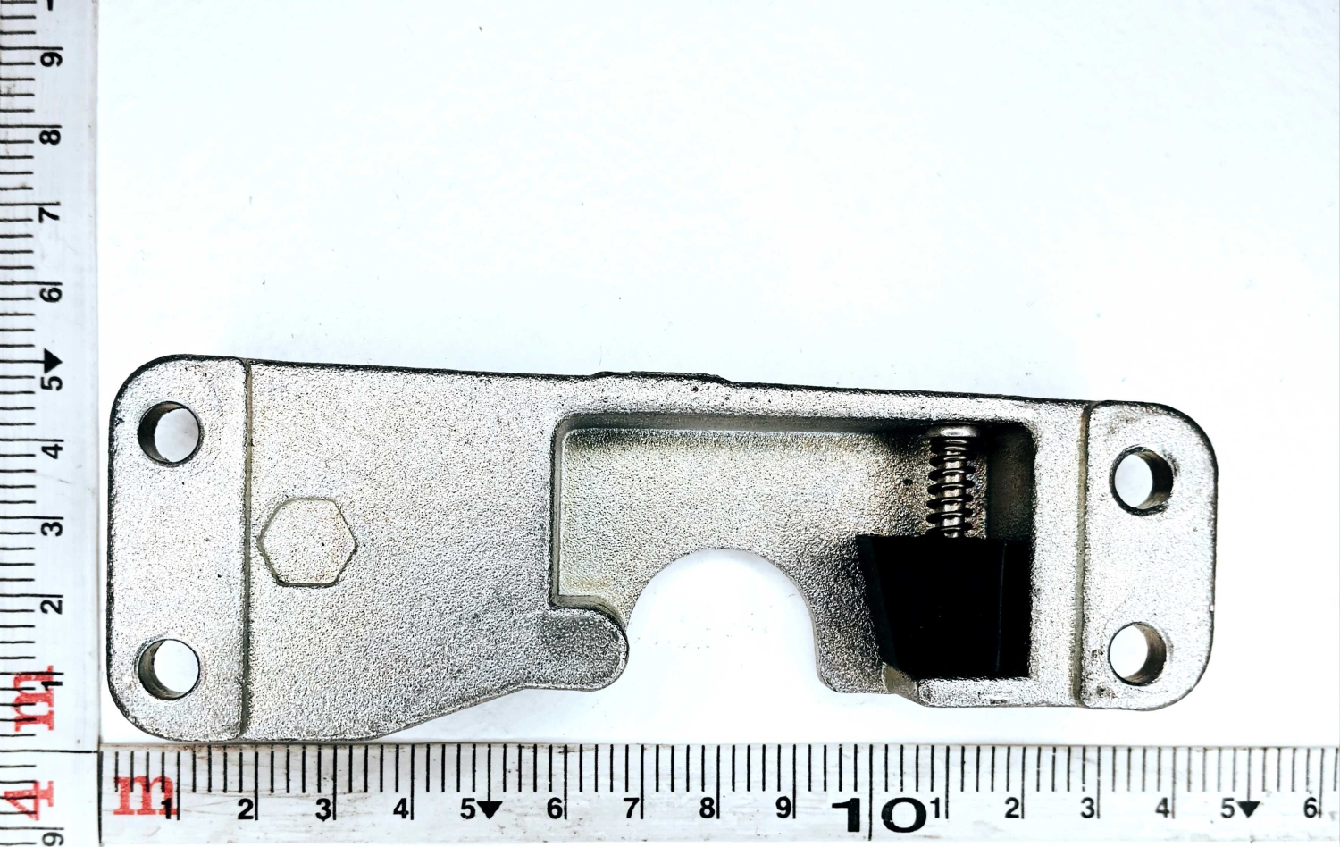 Фиксатор нового образца правый