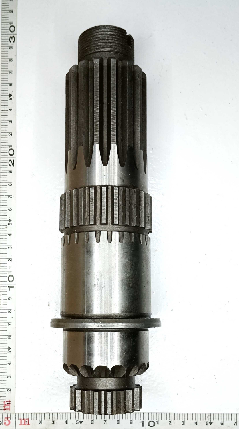 Вал раздаточной коробки голый