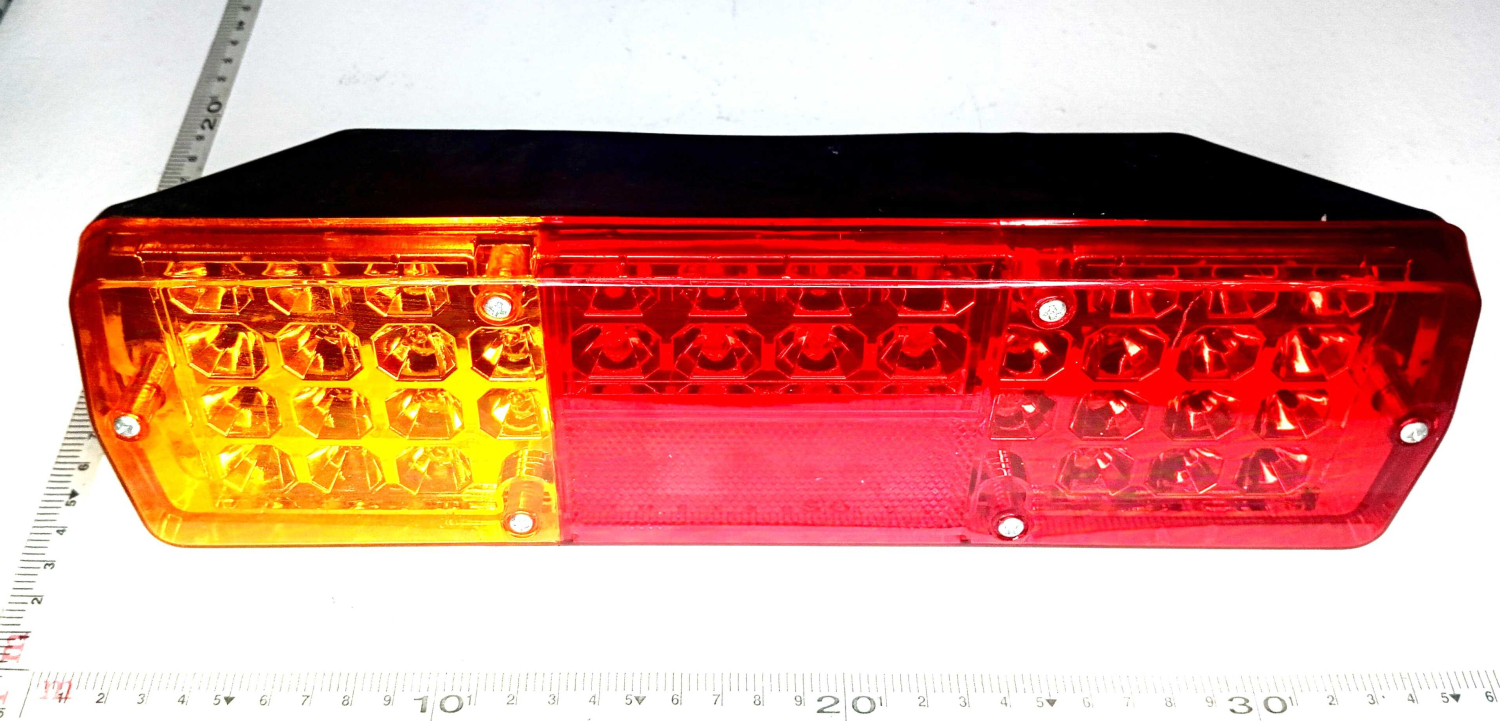 Фонарь задний светодиодный правый